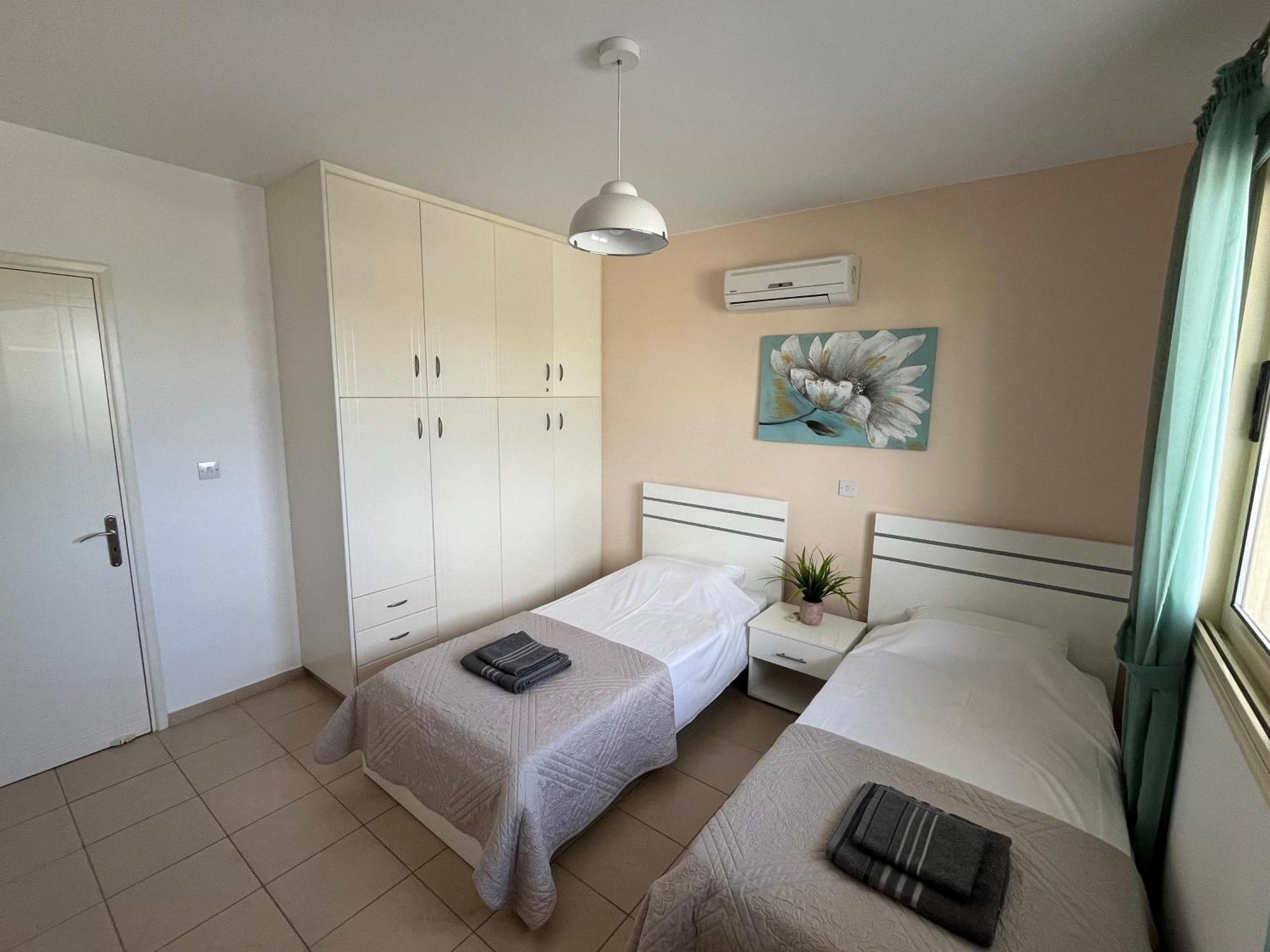 Royal Seacrest Apartament Pafos